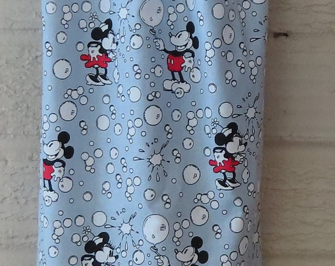 116# NEW Plastic Grocery Bag Holder Mickey and Minnie Mouse plastic bag holder
