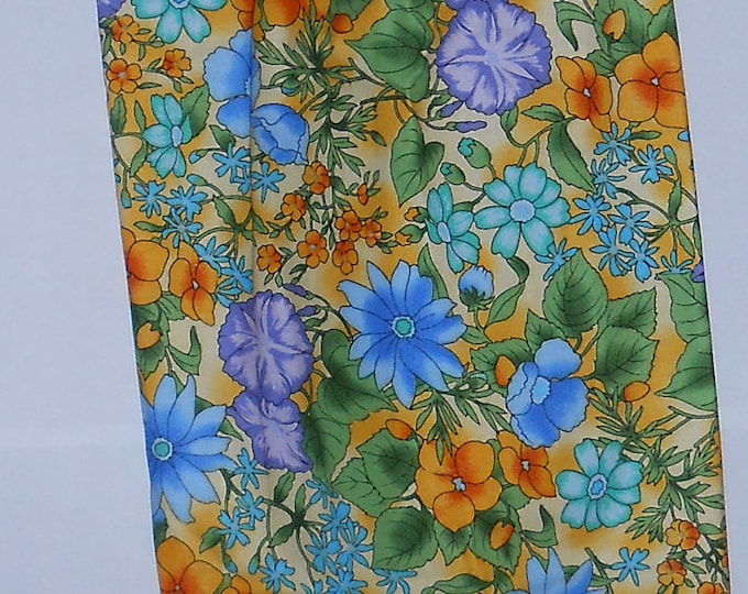 235# Plastic Grocery Bag Holder Flowers  plastic bag holder