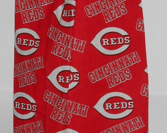 Reds 378# Cincinnati Plastic Grocery Bag Holder  Sports Baseball plastic bag holder