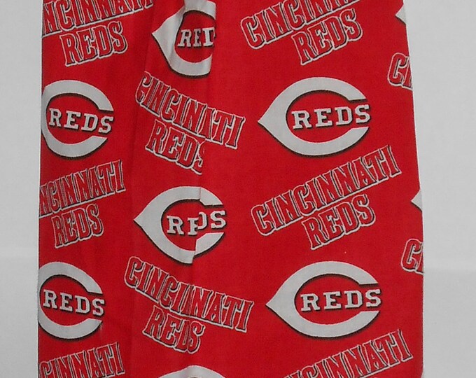 378# Plastic Grocery Bag Holder  Cincinnati Reds Baseball plastic bag holder