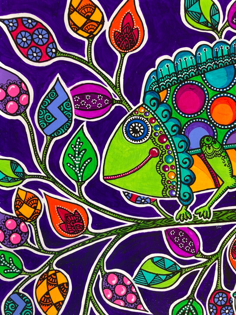 Happy Chameleon!!! Hand painted TV dinner table