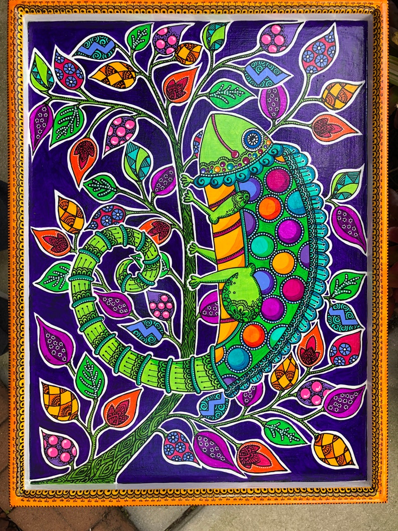 Happy Chameleon!!! Hand painted TV dinner table