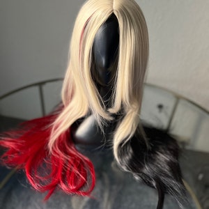 Wavy Anime Lush Layered Hair Blonde to Pink