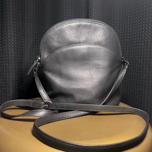Cartera cruzada de cuero Talbots