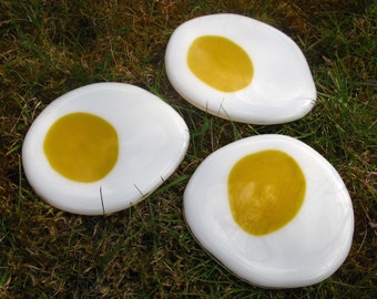 Fused glass fried egg coasters for the egg lover in your life! Gift box option. (Price is for a single coaster)