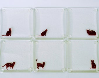 Cat coaster in fused glass; Gift box option; Perfect cat lover gift.  (Price is for a single coaster.)