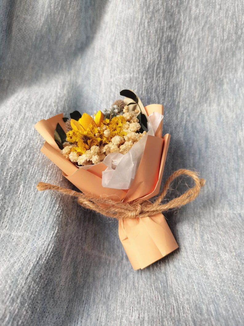 Handmade Mini Dried Flower Bouquet for Car/ Home/ Office Decor with Scent Gifts for Her Thank you Gift Graduate Gift Gift Decoration image 3