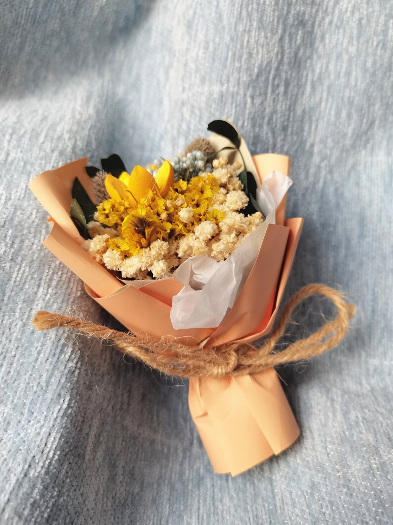 Handmade Mini Dried Flower Bouquet for Car/ Home/ Office Decor with Scent Gifts for Her Thank you Gift Graduate Gift Gift Decoration image 4