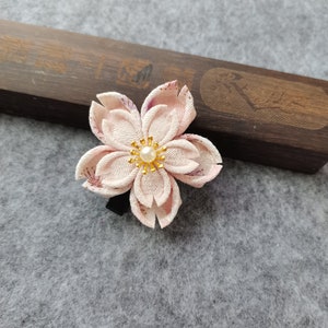 Handmade Japanese Traditional Tsumami Kanzashi Hair Clip Comb Kimono Yukata Outfit Wedding Ornament Bride Pink Sakura Flower Blossom image 1