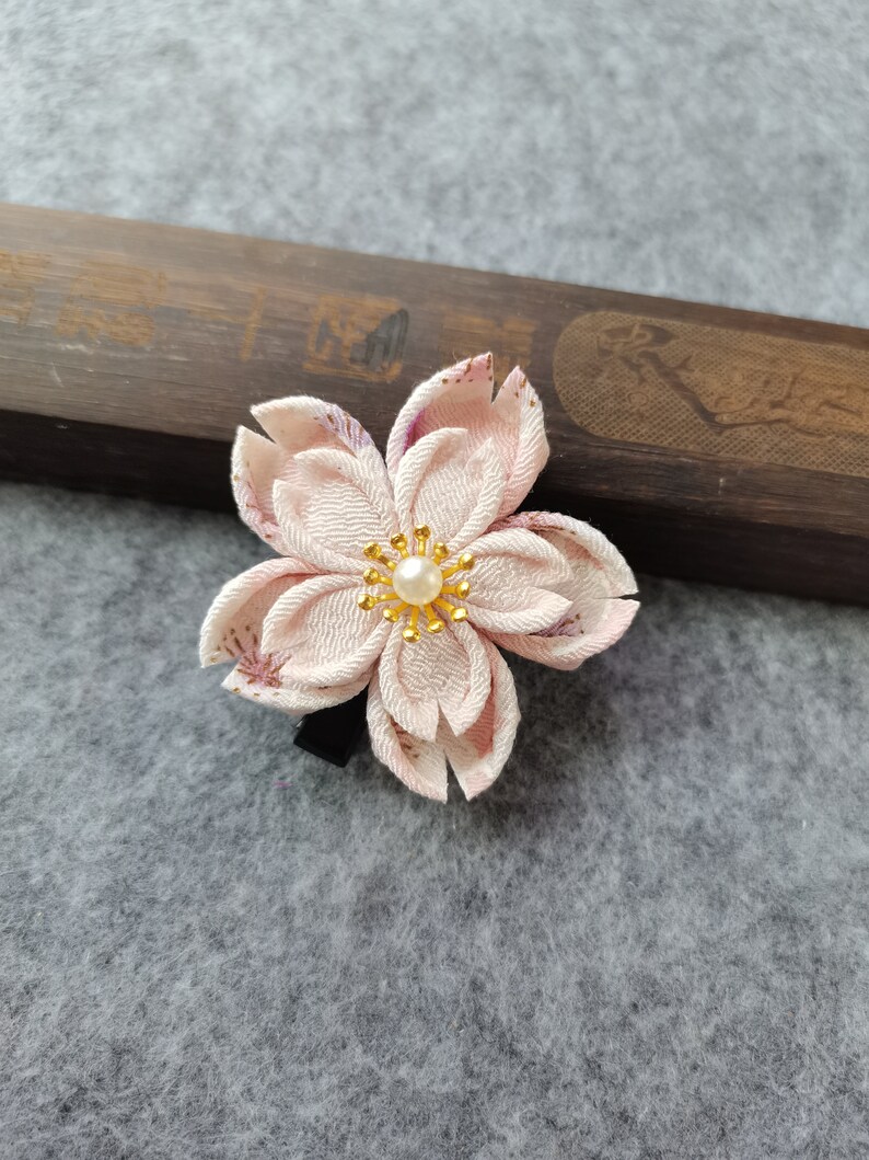 Handmade Japanese Traditional Tsumami Kanzashi Hair Clip Comb Kimono Yukata Outfit Wedding Ornament Bride Pink Sakura Flower Blossom image 3