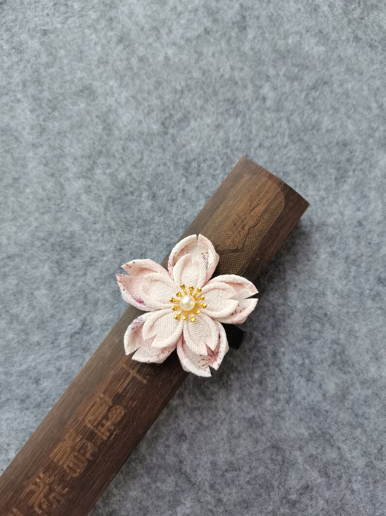 Handmade Japanese Traditional Tsumami Kanzashi Hair Clip Comb Kimono Yukata Outfit Wedding Ornament Bride Pink Sakura Flower Blossom image 2