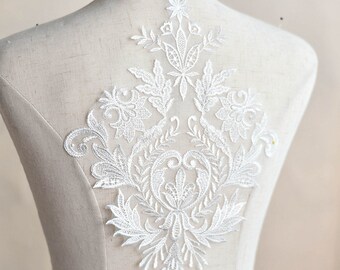 Elfenbein-weiße Spitze-Patches Blumenspitze-Patch-Applikation für Hochzeitsschleier-Kleid-Ballkleid - Einteiler