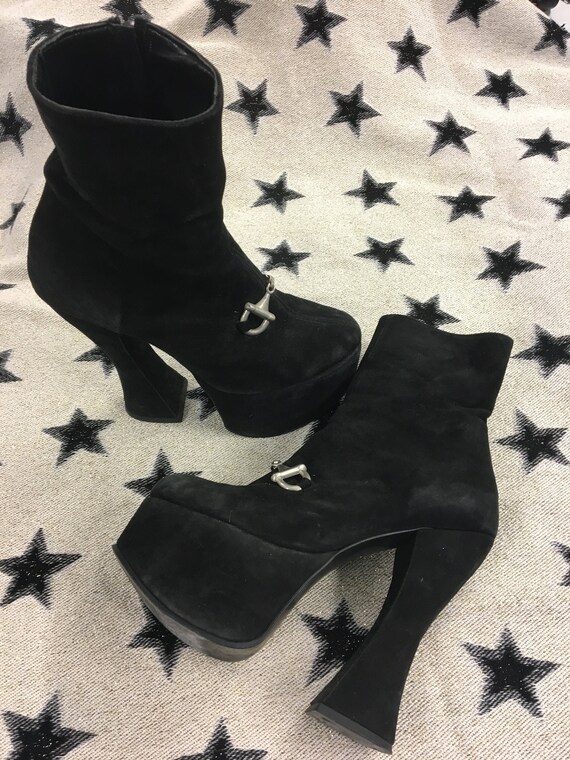 Vintage designer David Ackerman platform suede ank