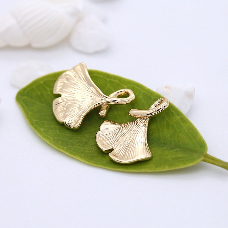 10pcs 16x14mm 14K Gold Plated Brass Ginkgo Leaf Charm