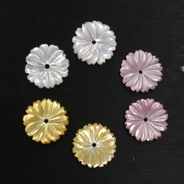 10pcs 12mm Natural MOP Flower Charm Pendants Mother of Pearl Carved Flower Beads LF2146
