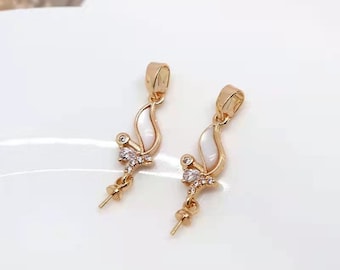 2PCS/4PCS/10PCS 7.5X22mm 18K Gold Plated Brass Zircon White MOP Shell Butterfly Charm Pendant CF0368