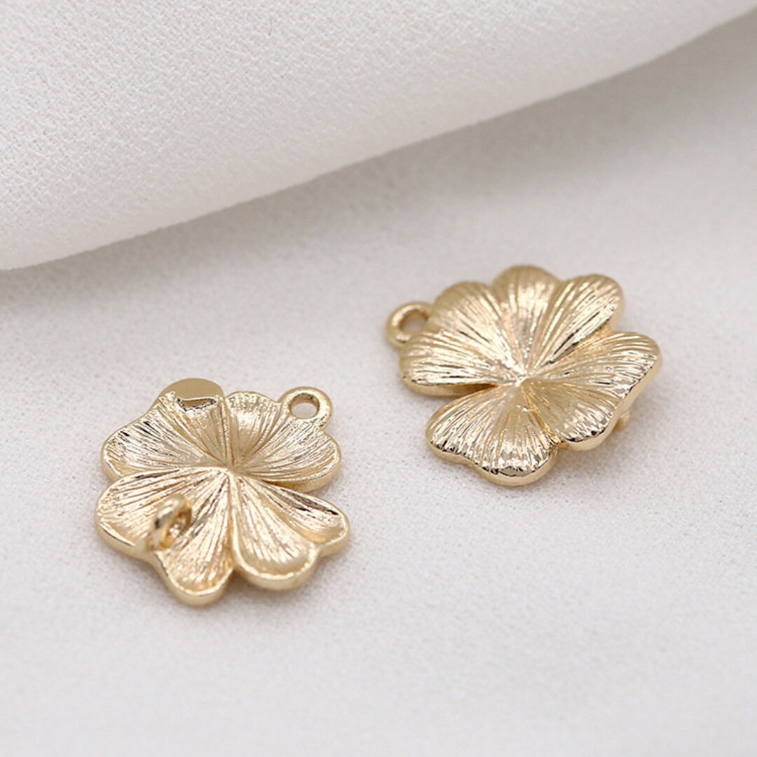 10pcs 13x12mm 14k Gold Plated Brass Clover Plant Charm 10pcs 13x12mm 14k Gold Plated Brass Clover Plant Charm
