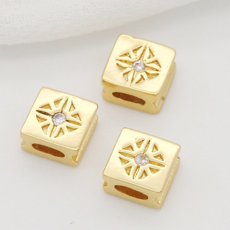 10pcs 14k Gold Plated Brass Zircon Moon,space Beads Pendants 10pcs 14k Gold Plated Brass Zircon Moon,space Beads Pendants