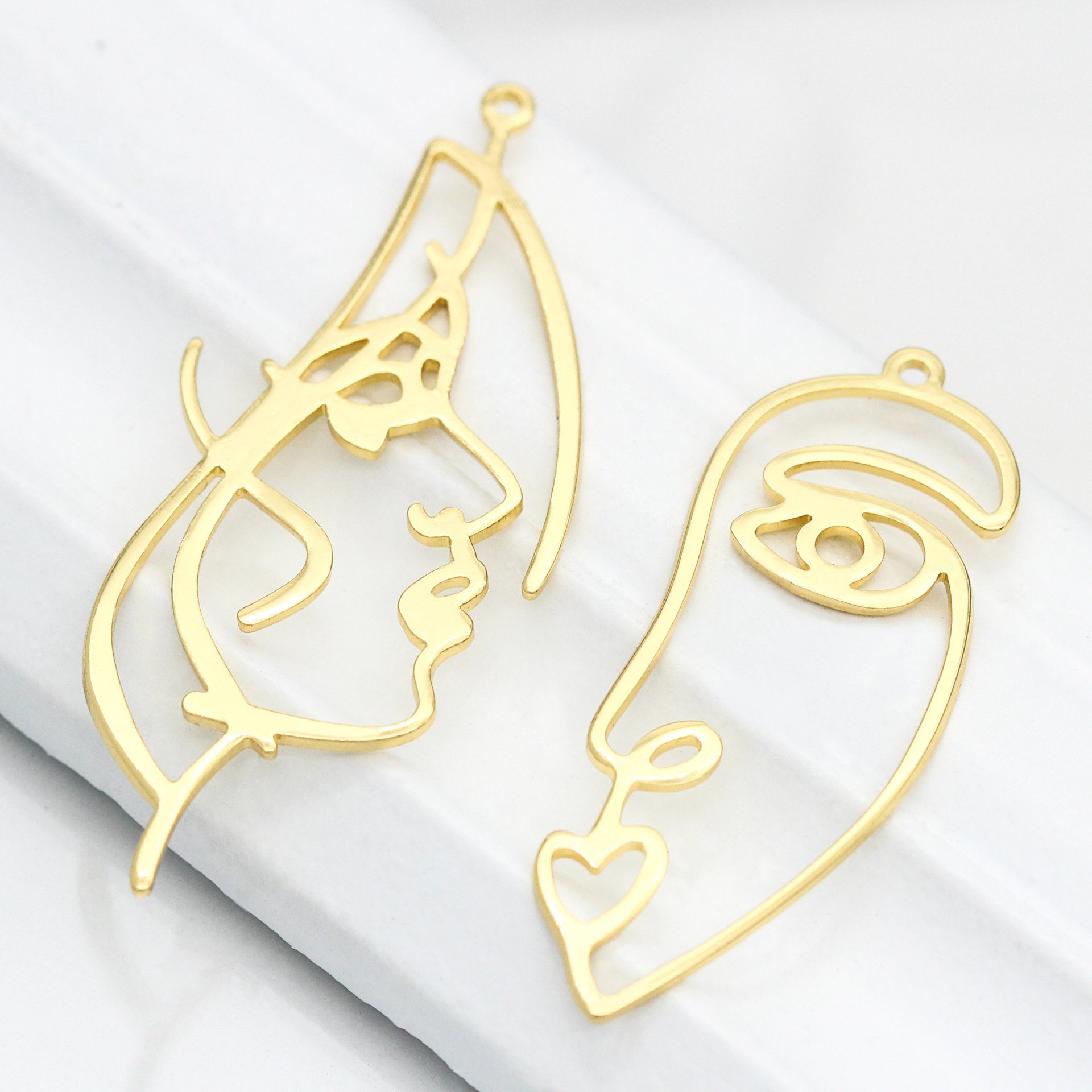 もさ♡14kgf 10pcs 14k Gold Plated Brass Hollow Out Face Charm Pendants