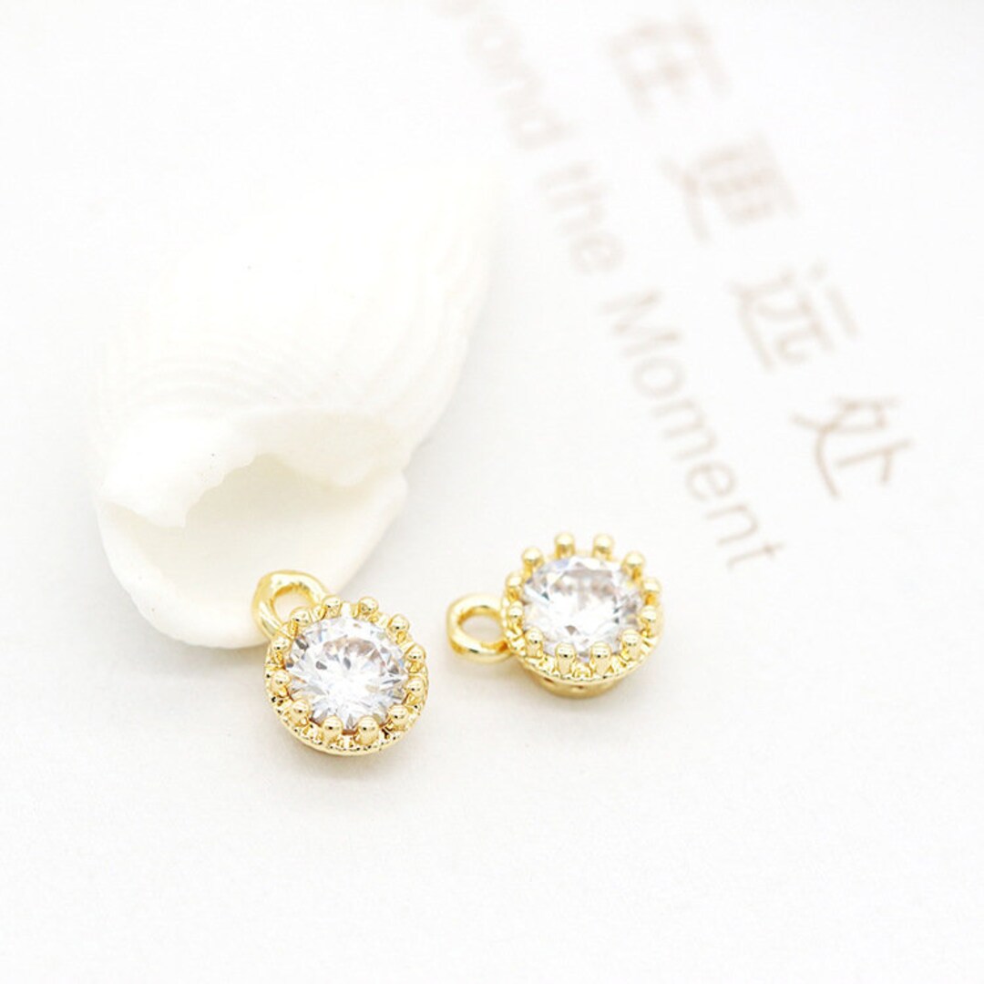 10pcs 7.1x5.2mm 14K Gold Plated Brass Zircon Round Charm Pendant ZX1237 - Etsy 10pcs 7.1x5.2mm 14K Gold Plated Brass Zircon Round Charm Pendant ZX1237 - Etsy