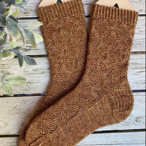 Lattice Socks knitting pattern