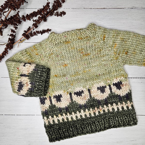 Padrão de tricô para suéterzinho "Sheepish Little" para bebê, criança, jovem e pré-adolescente, com ovelhas, técnica Fair Isle, jacquard, fio de espessura média, sem costuras.