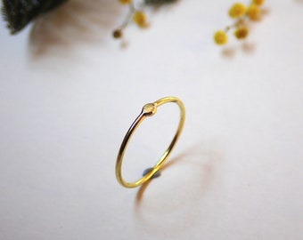 Minimalist style gold ring, simple 18 kt gold ring, solid gold ring, solid and thin gold ring, stackable gold ring, tiny ball ring.,