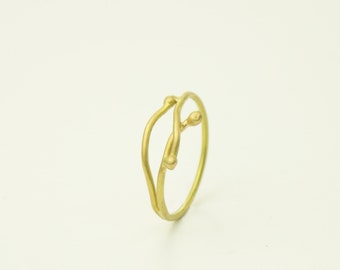 18 kt gold ring, fine gold ring, yellow gold, ring of threads, elegant ring, light ring, minimalist jewel.