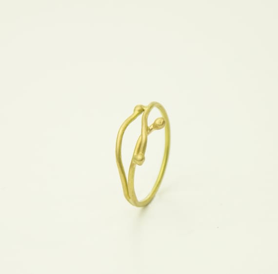 18 kt gold ring, fine gold ring, yellow gold, ring of threads, elegant ring, light ring, minimalist jewel.