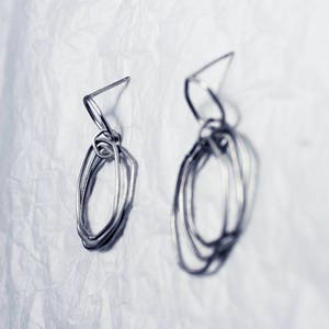 Hoops earrings, hoops with movement, silver rings, circular earrings, long earrings, boho chic hoops image 5