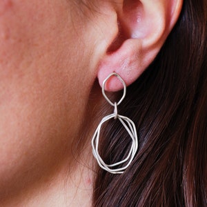 Hoops earrings, hoops with movement, silver rings, circular earrings, long earrings, boho chic hoops image 1