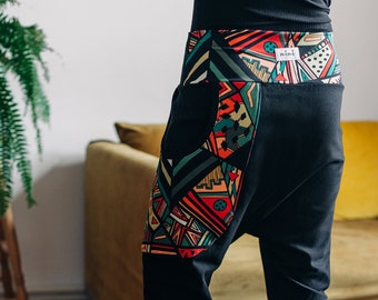 Sarouel noir avec poche à motif etno, pantalon baggy femme etno, pantalon de survêtement entrejambe, pantalon de yoga extensible, pantalon éléphant