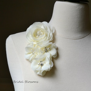 Large Vintage Inspired Flower Brooch Corsage | Wedding Dress Flower Embellishment | Clutch Purse Brooch | Ivory Cream Bridal Pin