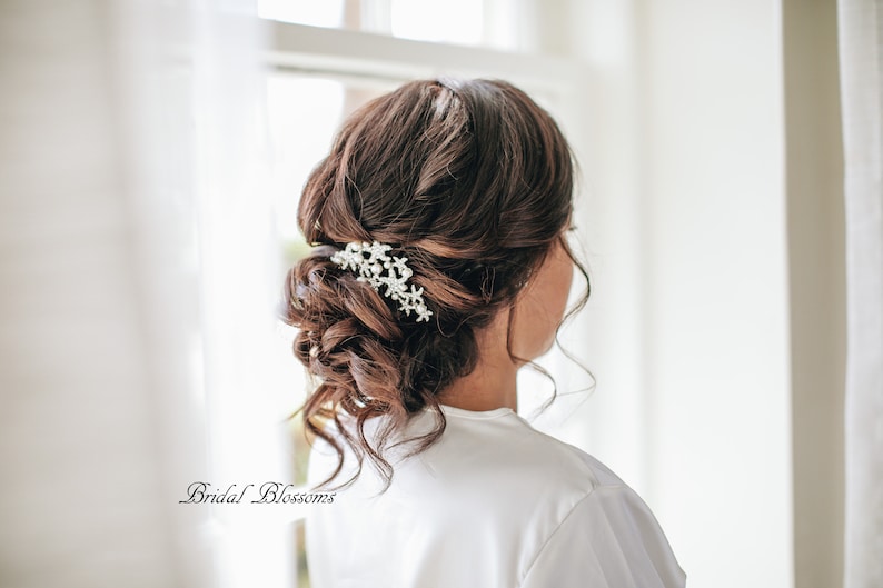 Vintage Inspired Wedding Hair Accessories Petite Gold Leaf Flower Pearl Hair Comb Prom Homecoming Hair Pin Headpiece Fascinator