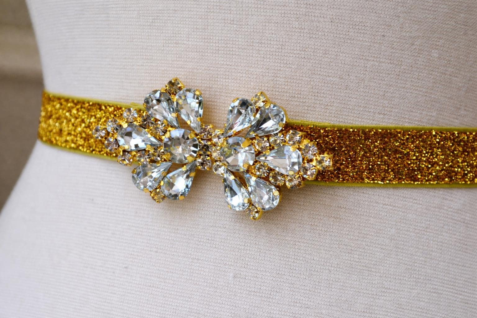 Gold Shimmer Skinny Elastic Belt With Rhinestone Buckle  display picture 3