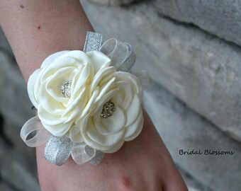 ★ PISCESS★ PP Flower Bracelet Ivory 5006698221 61KNv+dgVHL._UF350,350_QL50_.jpg
