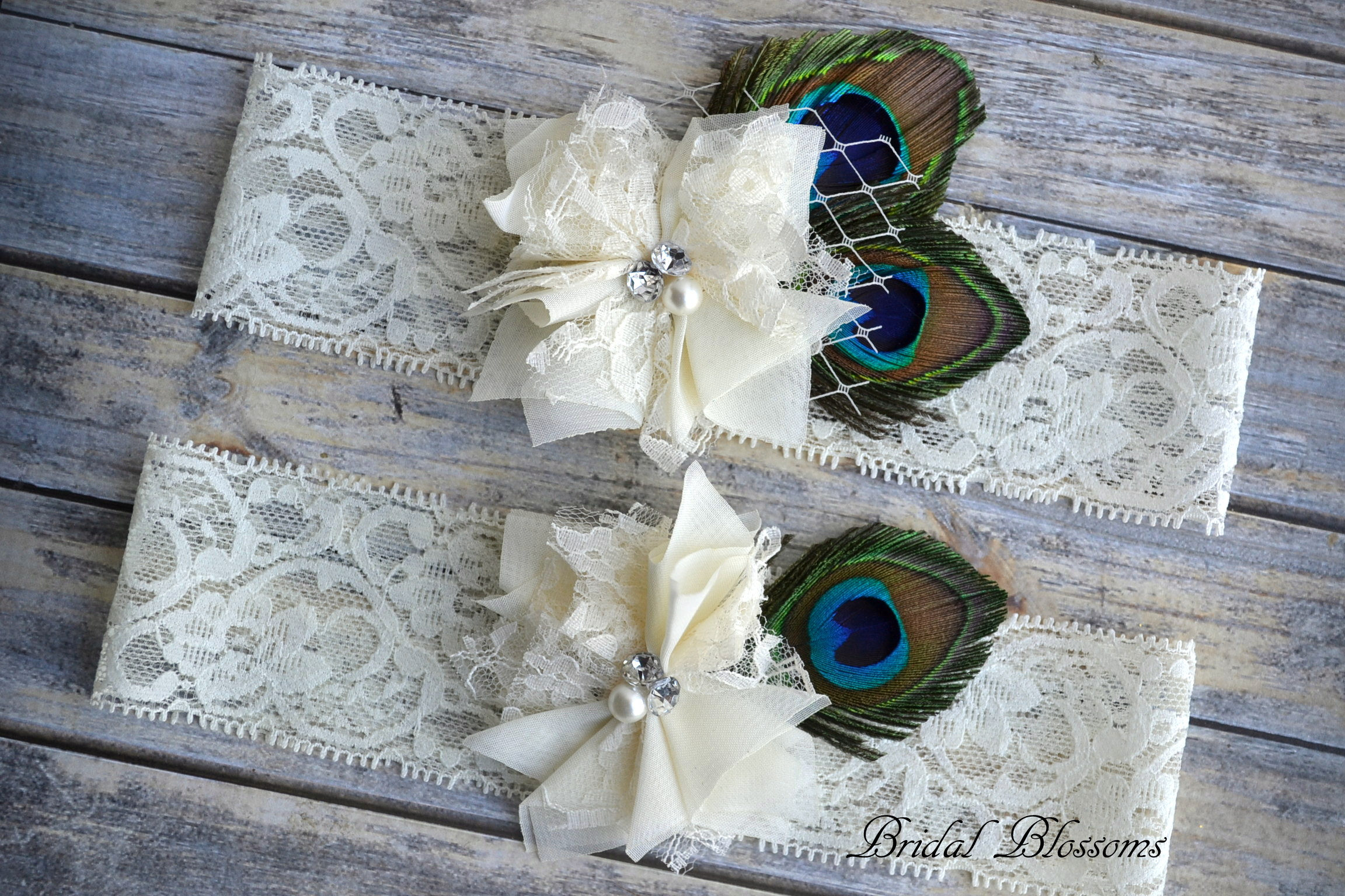 NO-SLIP Ivory Peacock Bridal Garter Set | Fabric Flower Garters | Wedding  Stretch Lace Keepsake & Toss Plus Size | Feather Cream Feathers