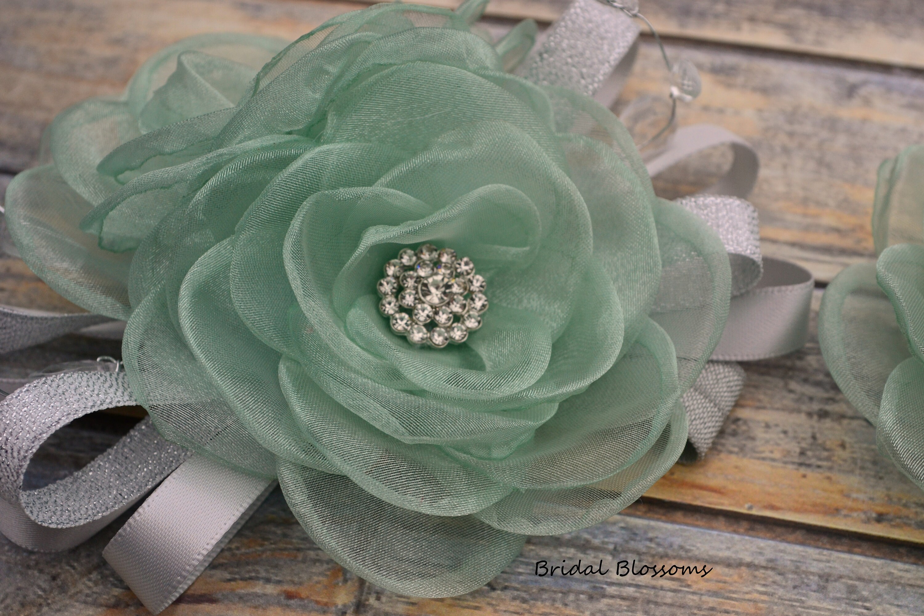 ◆EMIS◆ ORGANZA CORSAGE HAIRBAND m1037_1428650 ORGANZA FLOWER HAIR CLIP - Ecru | ZARA United States