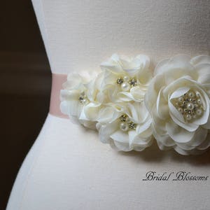 JULIA Blush Ivory Chiffon Flower Bridal Sash Fabric Flowers Wedding Dress Sash Bridal Belt Ribbon Bridesmaids Pearl Rhinestone 画像 3