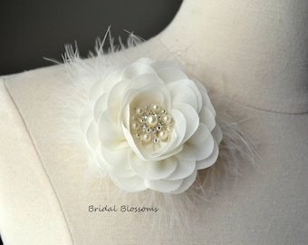 Broche de flores de gasa color marfil, ramilletes de novia de inspiración vintage, alfiler de rosa, ramillete de plumas para boda, para madre y abuela, perla