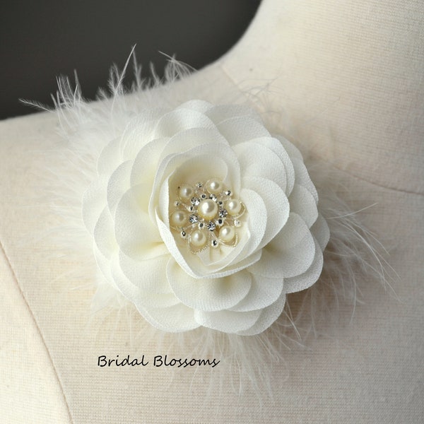 Ivory Chiffon Flower Brooch Corsage | Vintage Inspired Bridal Corsages | Pin On Rose Mother Grandmother Wedding Feather Corsage | Pearl