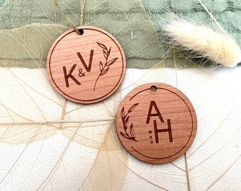 Wooden place cards - guest gift for a wedding, baptism or birthday - personalized table decoration