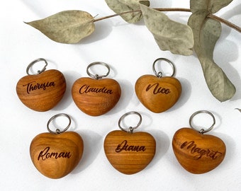 Wedding favors heart round with engraving on request, name tags wood, place cards, place cards, name cards, wood engraving