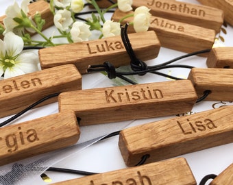 Wooden place cards - guest gift for a wedding, baptism or birthday - personalized table decoration