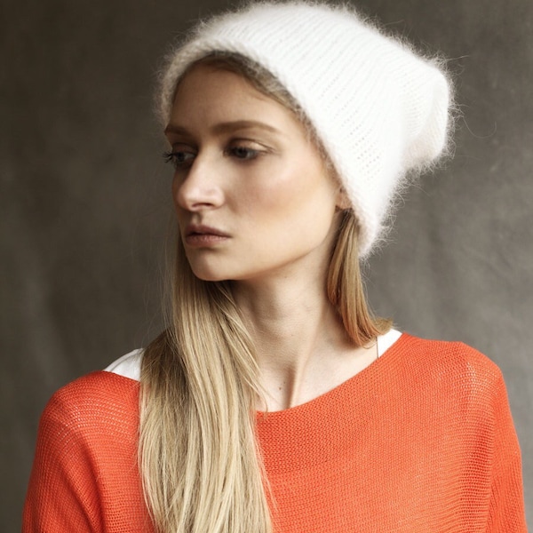 Bonnet Angora sans cruauté moelleux / mode durable éthique / fabriqué à la main / chapeau laineux / tricot d'hiver / vêtements d'hiver