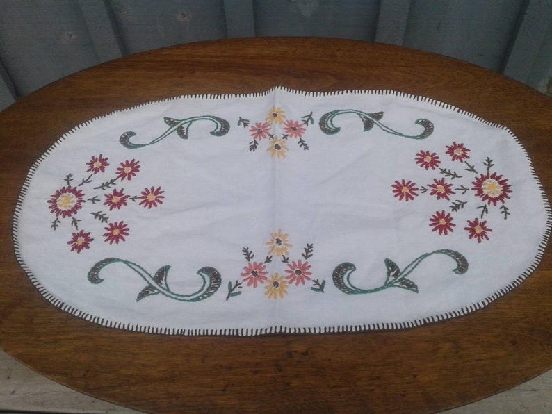 Vintage Embroidered Table Top Runner Dresser Topper Etsy