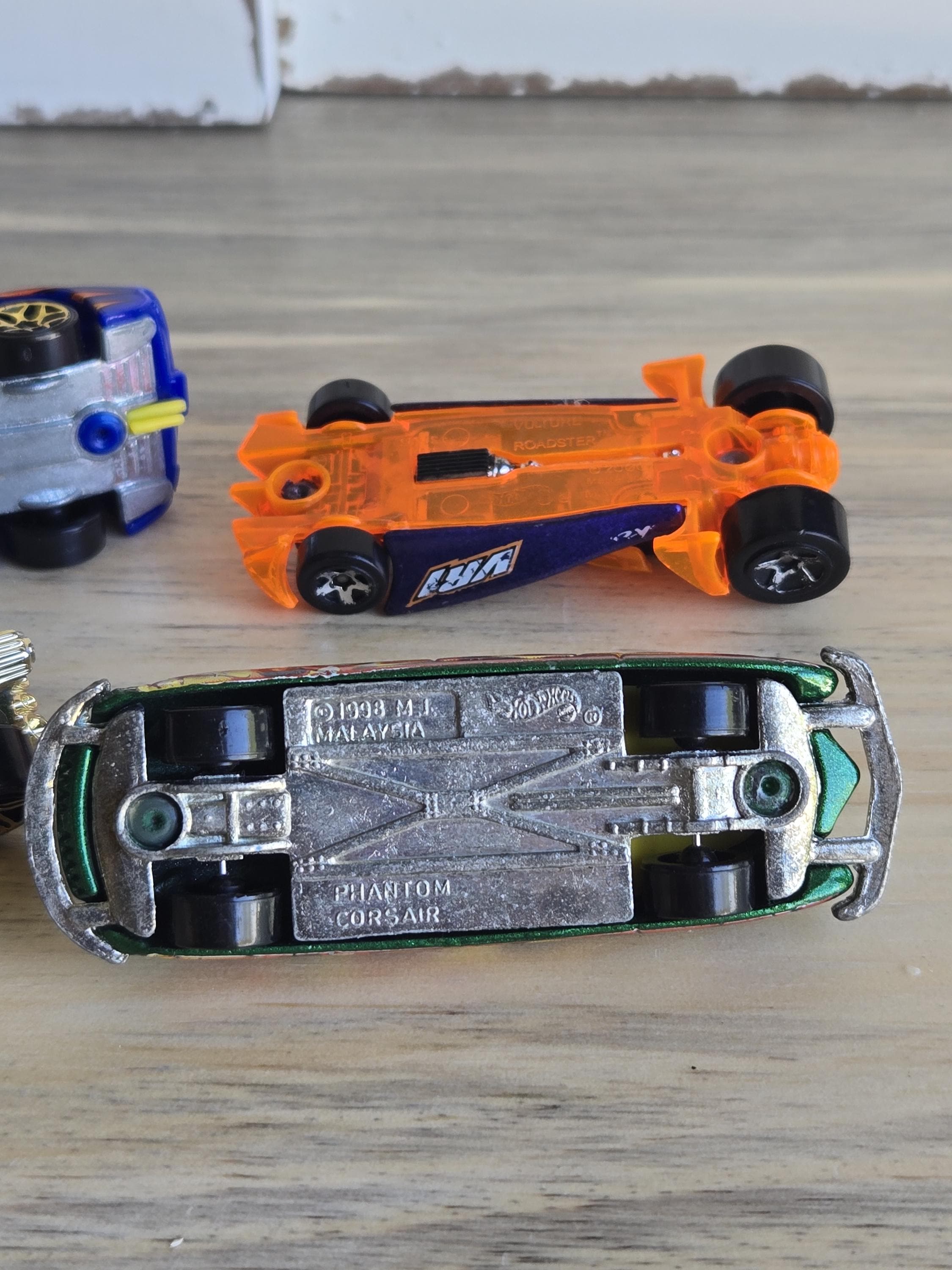 Hot Wheels Lot of 4 1998 Phantom Corsair Flame Breathin