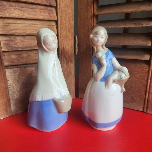 Rex Valencia Porcelain Girl Figurines Made in Spain Set of Two