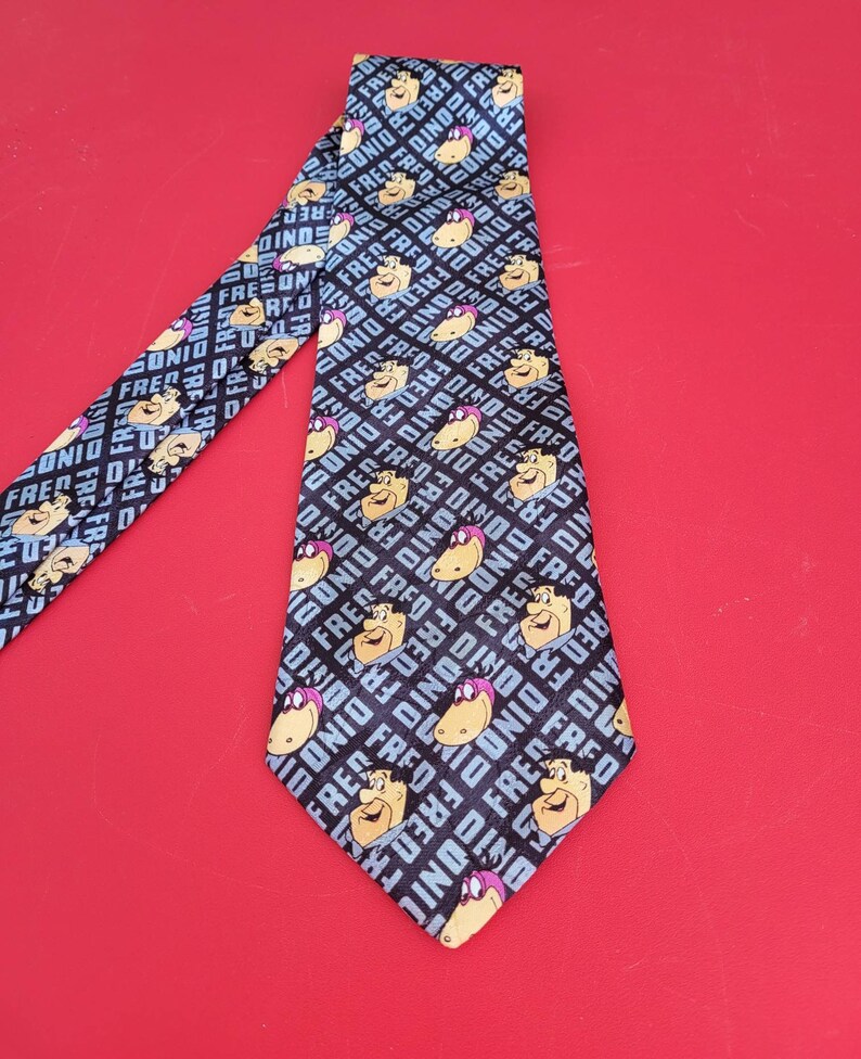 Vintage 1994  Fred Flintstone And Dino Mens Necktie By Novelty Ties