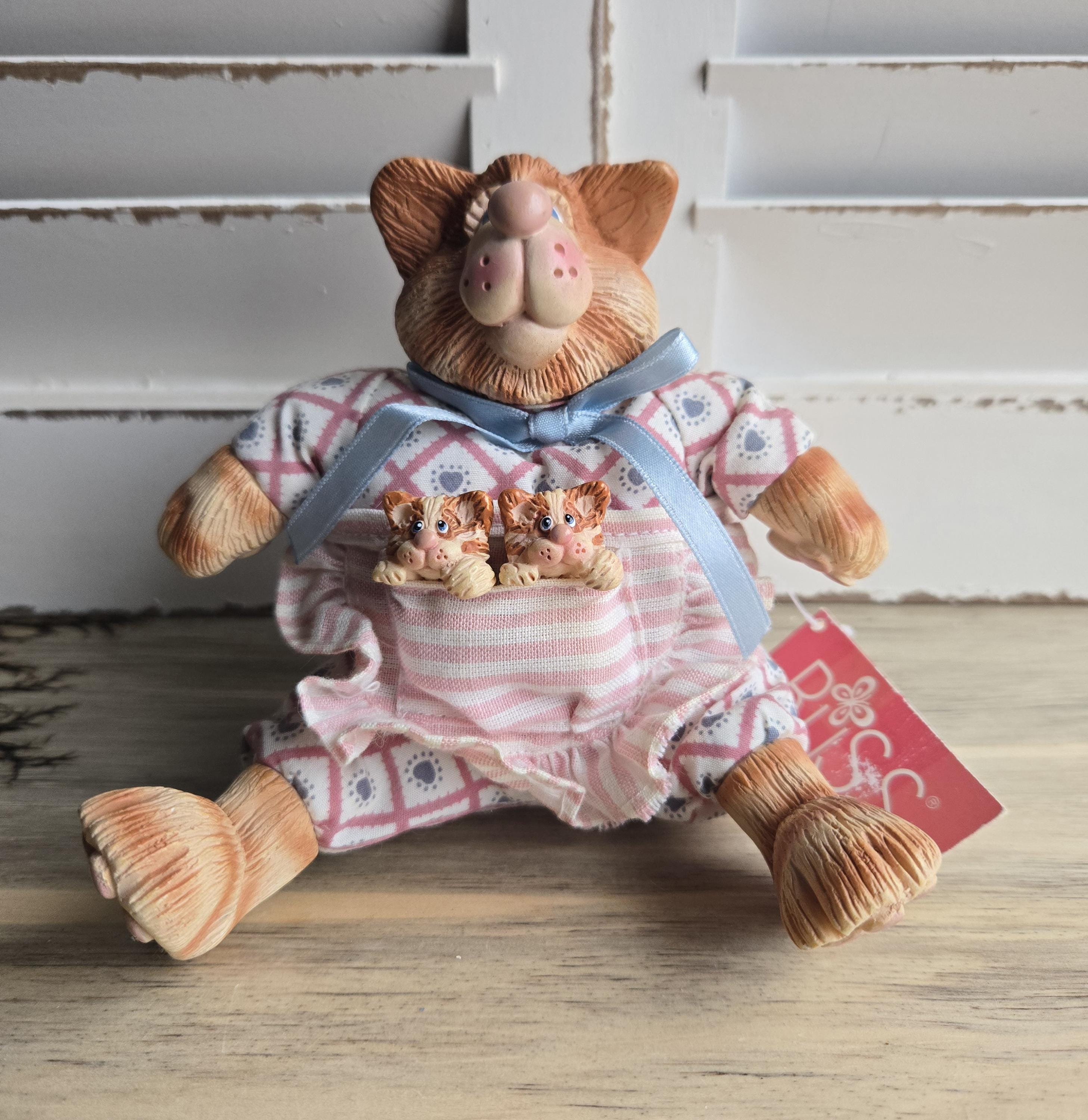 RUSS社　ラス　THE　COUNTRY　FOLKS　ネコ　犬　アメリカ雑貨 Russ The Country Folks Kittina With Two Kittens - Etsy 日本